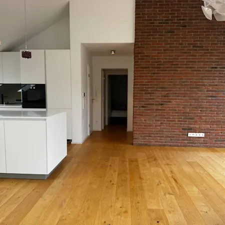 Apartment Modern For Up To 4 People In